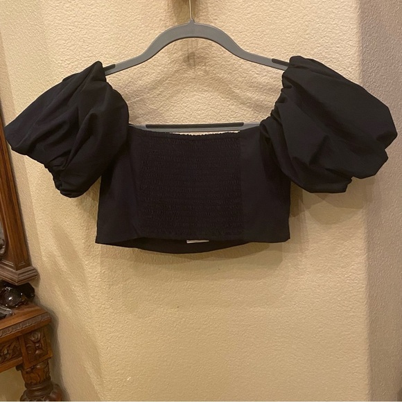 NWT~ABERCROMBIE & FITCH Black Puff Sleeve Cropped Top Size Small - Picture 4 of 8